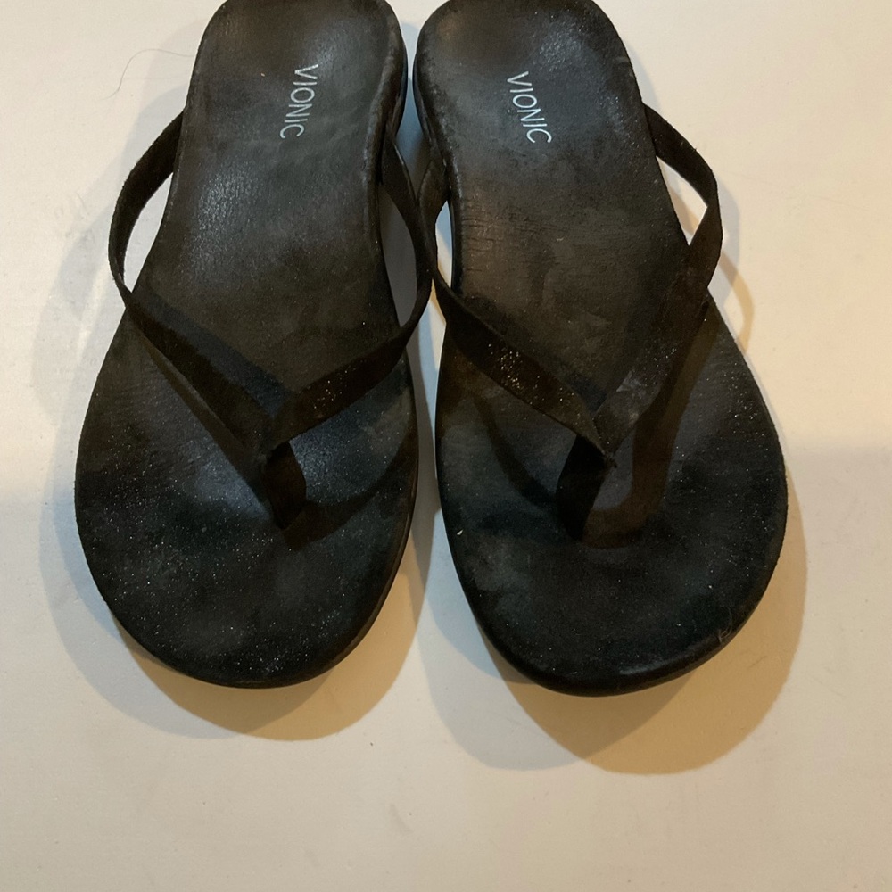Vionic black sparkle flip flops sz 10